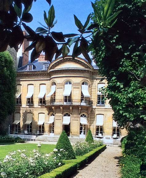 hubert de givenchy villa.